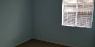 VERY CUTE 3BD/2BTH SINGLE FAMILY IN NORTH LINCOLN Gallery 13
