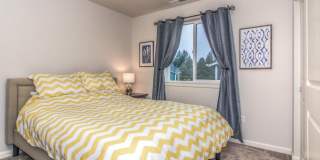 Spacious 3 Bedroom Home, Great Southeast Bend Neighborhood! Furnished Monthly Rental Gallery 11