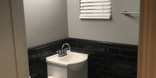 Absolutely Stunning Single Family in Bloomfield! Gallery 13
