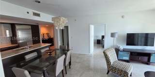 500 Brickell Ave Gallery 18