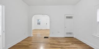 911 S El Paso St Gallery 12