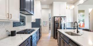 Beautiful 4 Bedroom 3 Bathroom house in Preston Manor! Gallery 1