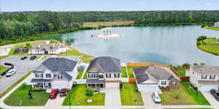 4 Bed/3.5 Bath Home in The Palms at New Hampstead Gallery 37