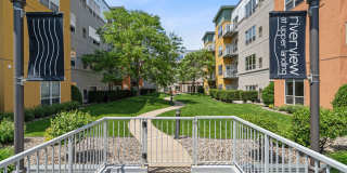 Riverview at Upper Landing Gallery 33