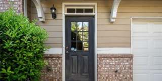 1798 Oakbrook Lane NW Gallery 4