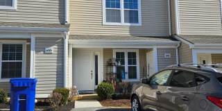 3 Bedroom, 3.5 Bath Townhouse Gallery 1