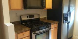Luxury upstairs, AC/Heat, W/D, upgraded, new paint, New Floor Luxury upstairs, AC/Heat, W/D, upgraded, new paint, New Floor Gallery 1