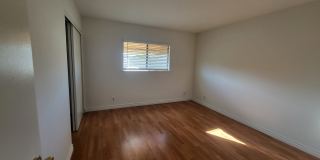 4029 East 7th Street Gallery 7