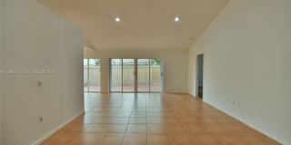 10380 NW 46th St Gallery 4