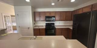 3/2  Pool home Gallery 3