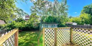 1120 HOWARD Avenue Gallery 20