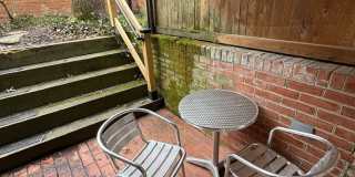 Delightful One Bedroom in the Palisades W/Private Patio, Off Street Parking, Updated Kitchen & More! Gallery 3