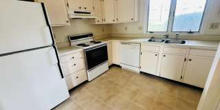 3 Bedroom 2.5 Bath Townhouse Gallery 8