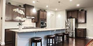 737 Lampwick Lane Gallery 2