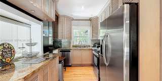 1419 NE 4th Ct Gallery 13