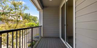 Silver Lake Townhome with Two Ensuite Bedrooms Gallery 7