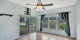 Amazing 4 Bedroom, 3 Bath home plus large 21'x11' loft located in Parkland Isles! Gallery 84