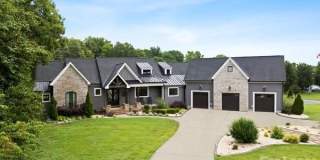 5200 Shoreview Drive Gallery 1