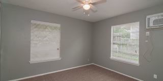 Cozy Remodeled House Near Downtown Gallery 16