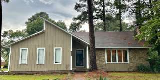 **SEPTEMBER RENT FREE!!** AVAILABLE NOW - 3 BEDROOM, 2 BATH HOME FOR RENT! Gallery 1