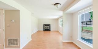 Spacious 3 bedroom home in desirable SW Durham! Super dog friendly with large fenced yard! Gallery 34