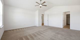 3 Bed 2.5 Bath With Fenced in Yard! Gallery 9