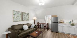 380 BROADVIEW Avenue Gallery 1