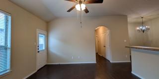 2 Weeks Free Rent / 3/2/2 Duplex off HWY 46 / Fridge / Interior Washer & Dryer Connections / Fenced in Backyard / CISD Gallery 6