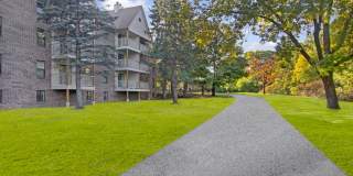 Plymouth Square at 37th Apartments Gallery 22