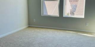 Room in 4 Bedroom Home at Statesville Ave Gallery 20