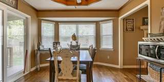 Picture-Perfect Home in the Heart of Lee's Summit! Gallery 8