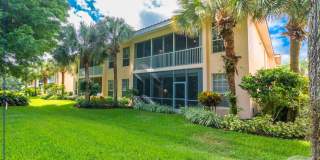 ***PELICAN BAY CRESCENT SEASONAL RENTAL***3 BED 2.5 BATH***2 CAR GARAGE***EXCELLENT LOCATION*** Gallery 26