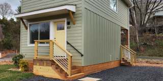 East Asheville Rental Gallery 1