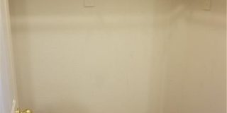 Centennial Hills 3 Bedroom Home! Gallery 14