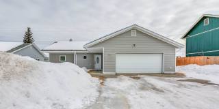 3 bdrm 2 bath 2 car garage home in  NP Gallery 1