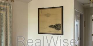 382 Glenn St Gallery 13