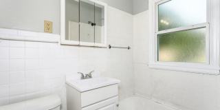 Super Affordable One Bedroom Duplex! Super Affordable One Bedroom Duplex! Gallery 1