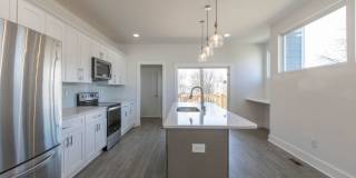 3 Beds 2.5 Baths Single-Family Urban Home Gallery 9