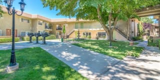 Racquet Club Apartments Gallery 14