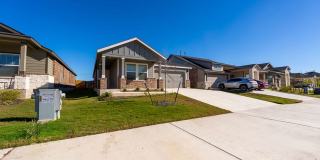 Charming Sunlit 4-Bedroom 2-Bathroom Home! Gallery 1