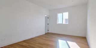 1921 Carmona Ave Gallery 29