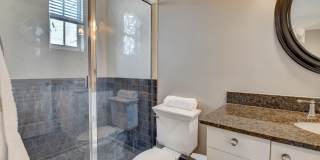 75 NE 5th Avenue NE Gallery 17