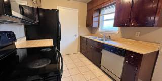Great 3 bedroom in Killeen with washer and dryer connections and brand new carpet. Gallery 10