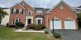 8776 LORDS VIEW Loop Gallery 1