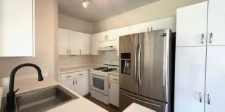2 Bedroom, 2 Bathroom, 2 Parking Townhouse (Palm Court) Gallery 4