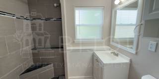 Very Nice 1 Bedroom 1 Bath Duplex Gallery 6