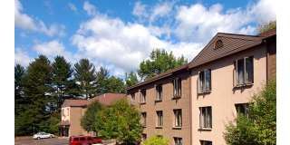 Pembroke Place Gallery 14