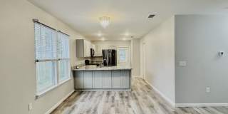 704 East Chestnut Avenue Gallery 4