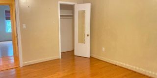 394 Riverway Gallery 8