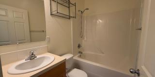 3 Bedroom 2 bath single family house Gallery 14